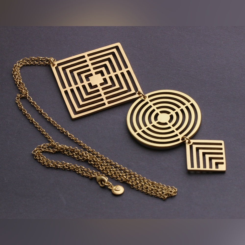 Dear Drew by Drew Barrymore  Harlem gold pendant  22"